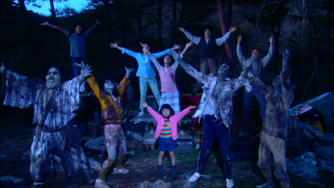 The_Happiness_of_the_Katakuris_9