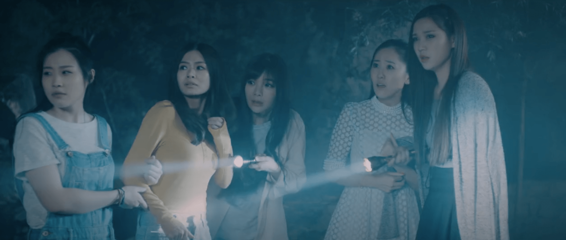 Haunted_Dormitory_White_Paper_Girl_6