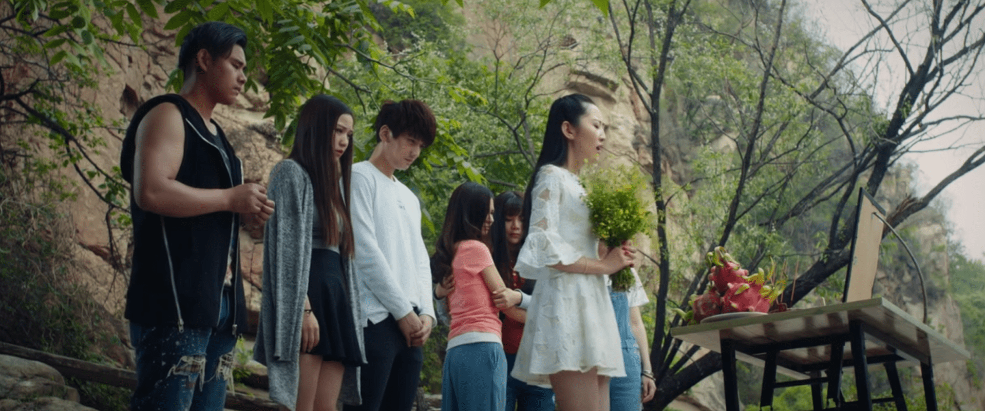 Haunted_Dormitory_White_Paper_Girl_7