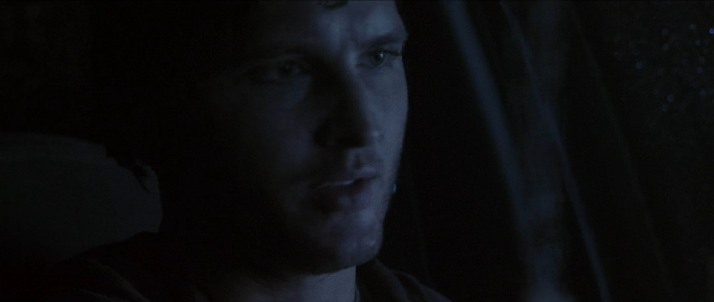 Hollow Man 2 Screenshot of Detective Turner